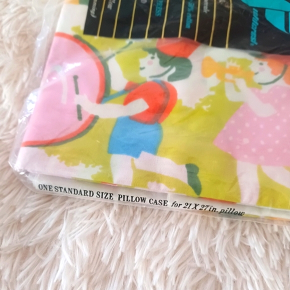 Vintage McDonalds Pillowcase 1976 - Picture 3 of 8